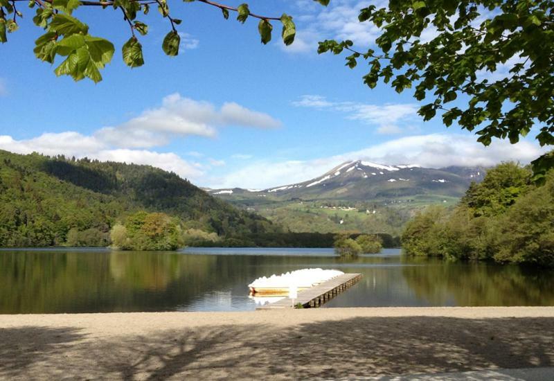 Hotel Domaine Du Lac Chambon 뮈롤 외부 사진