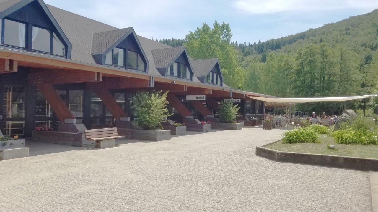 Hotel Domaine Du Lac Chambon 뮈롤 외부 사진
